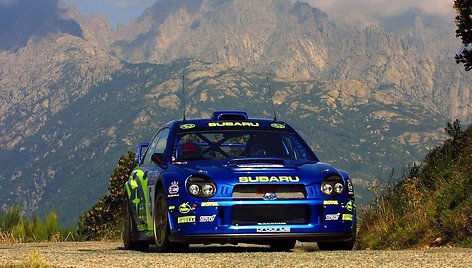 „Subaru Impreza WRC“ su Petteriu Solbergu prie vairo