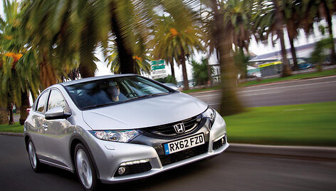 &bdquo;Honda Civic&ldquo; su 1,6 turbodyzeliniu varikliu bandymai Nicoje