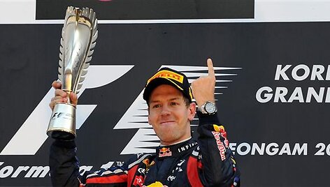 Sebastianas Vettelis nugalėjo &bdquo;Formulės-1&ldquo; Korėjos GP lenktynėse