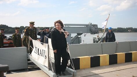 Kra&scaron;to apsaugos ministrė R.Juknevičienė.