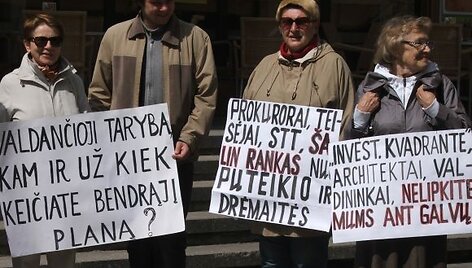 Piketuotojai piktinosi valdžios aplaidumu keičiant bendrąjį planą. 
