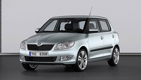 Atnaujintas &bdquo;&Scaron;koda Fabia&ldquo; &ndash; makiažas ir nauji varikliai