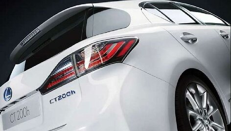 &bdquo;Lexus CT 200h&ldquo; &ndash; nutekėję kadrai ir informacija