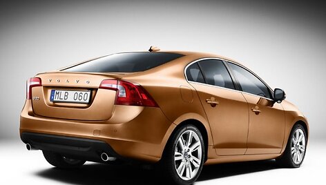 &bdquo;Volvo S60&ldquo; &ndash; dinami&scaron;kesnis už pirmtaką