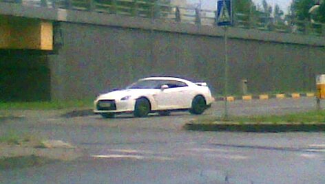 &bdquo;Nissan GT-R&ldquo; pastebėtas Vilniuje