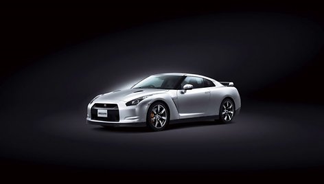 „Nissan GT-R“ – Godzilla atnaujintas