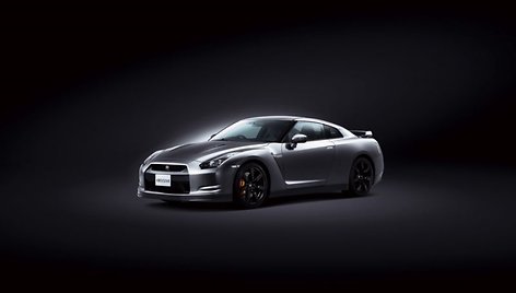 „Nissan GT-R“ – Godzilla atnaujintas