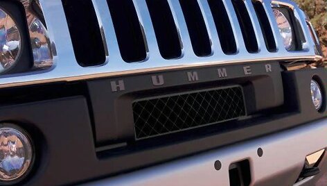 HUMMER parduotas &ndash; kinai džiūgauja