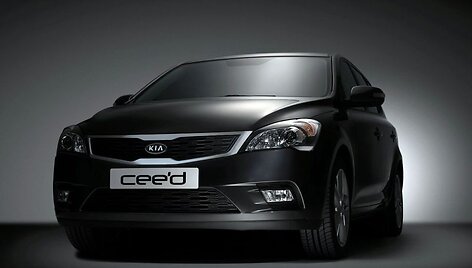 Atnaujintas &bdquo;Kia Cee&lsquo;d&ldquo; &ndash; plastinė operacija ir galingesnė &scaron;irdis