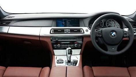 BMW 7 &ndash; &bdquo;M Sport&ldquo; paketas ir kitos naujovės