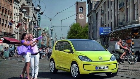 &bdquo;Volkswagen E-Up!&ldquo; koncepcija &ndash; kol kas tik parodos stende