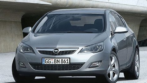 Naujoji „Opel Astra“ – pirmosios nuotraukos