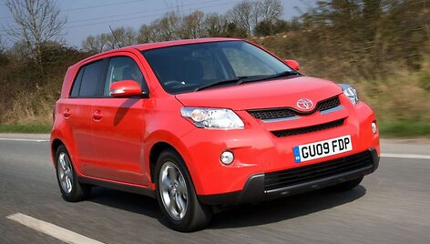 &bdquo;Toyota Urban Cruiser&ldquo; &ndash; žvilgsnis i&scaron; arčiau