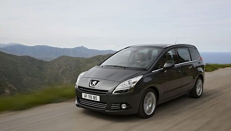Naujasis &bdquo;Peugeot 5008&ldquo; &ndash; septynvietis &scaron;eimos draugas