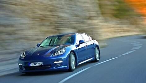 Paskelbtos &bdquo;Porsche Panamera&ldquo; interjero nuotraukos