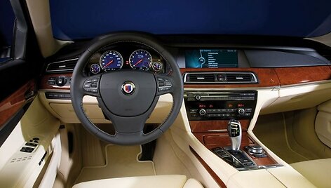 Ženeva 2009: &bdquo;BMW Alpina B7 Bi-Turbo&ldquo; priblok&scaron; galia