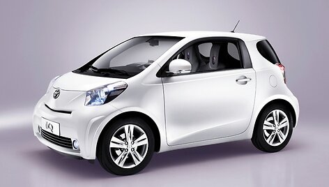 &bdquo;Toyota IQ&ldquo; &ndash; Japonijos metų automobilis
