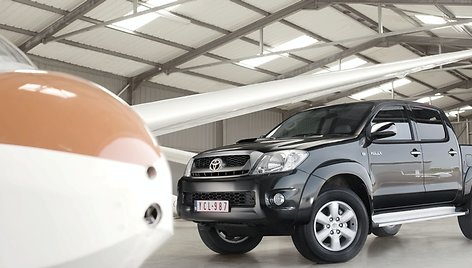 Atnaujintas „Toyota Hilux” nežada sustoti