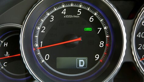 &bdquo;Nissan ECO Pedal&ldquo; mokys efektyviau vairuoti