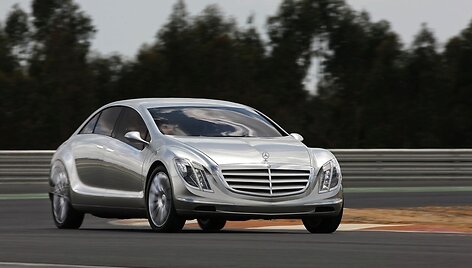&bdquo;Mercedes-Benz&ldquo; atskleidė ilgalaikius planus