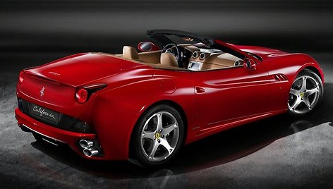 Pristatyta „Ferrari California“