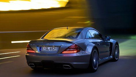 „Mercedes-Benz SL65 AMG Black Series“ – skrydis pirmąja klase