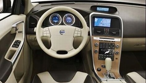 Pristatytas saugiausias &bdquo;Volvo&ldquo; modelis &ndash; &bdquo;XC60&ldquo;