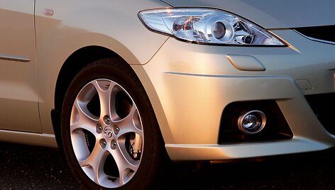 Vienatūris &bdquo;Mazda 5&ldquo; (asociatyvinės nuotr.)