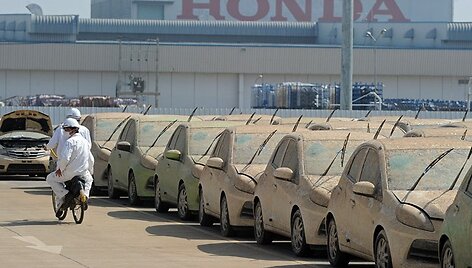 Potvynio sugadinti &bdquo;Honda&ldquo; automobiliai bus sunaikinti