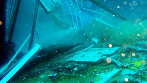 Apvirtęs &bdquo;Costa Concordia&ldquo; laivas  
