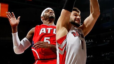 Joshas Smithas ir Linas Kleiza