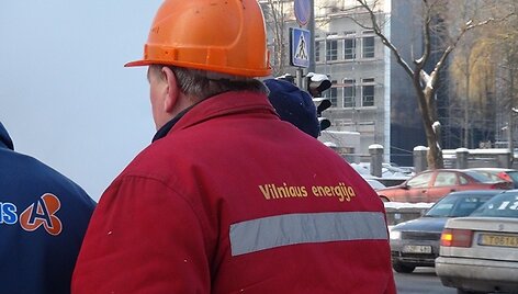 Vilniuje trūko &scaron;iluminės trasos vamzdis