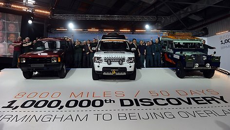 „Land Rover Discovery“ (centre)