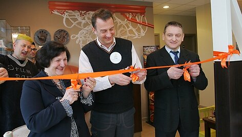 Lietuvoje krep&scaron;iniui skirtos degalinės atidarymo akimirka