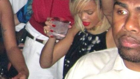 Rihanna naktiniame klube