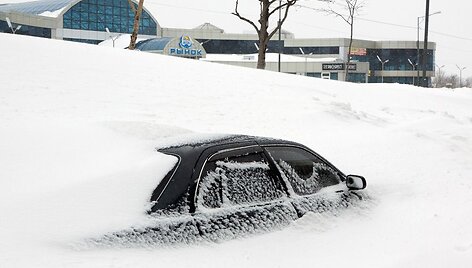 Užpustytas automobilis