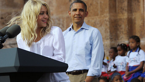 Shakira Kolumbijoje susitiko su JAV ir Kolumbijos prezidentais