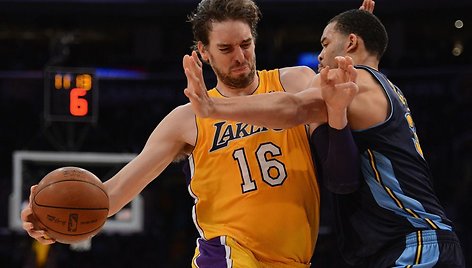 Pau Gasolis ir JaVale'as McGee