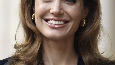 Angelina Jolie (20 mln.)