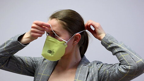 specialistes-patarimai-kaip-apsisaugoti-nuo-virusu-ir-kaip-teisingai-uzsideti-respiratoriu