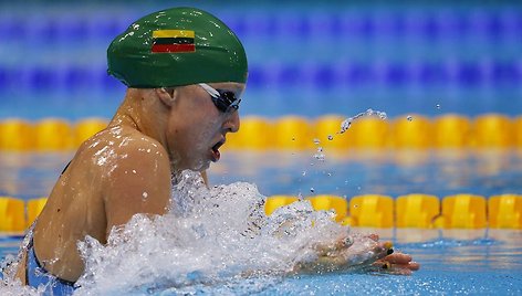 Rūta Meilutytė iš Lietuvos laimėjo aukso medalį 100 m plaukimo krūtine rungtyje