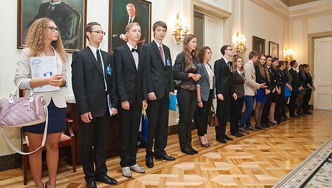 Prezidentė Dalia Grybauskaitė priėmė moksleivius