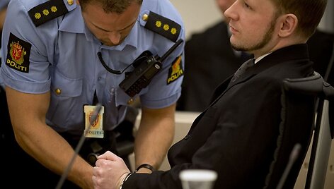 Andersui Behringui Breivikui atsegami antrankiai 