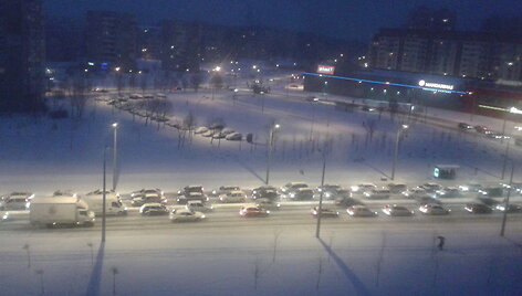 Sudėtingos eismo sąlygos Vilniuje