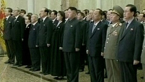 Kim Jong-Unas su žmona Ri Sol-Ju