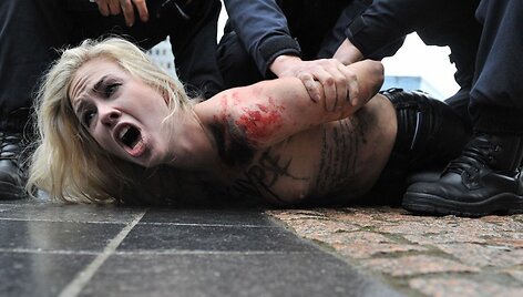 &bdquo;Femen&ldquo; aktyvisčių protestas Briuselyje