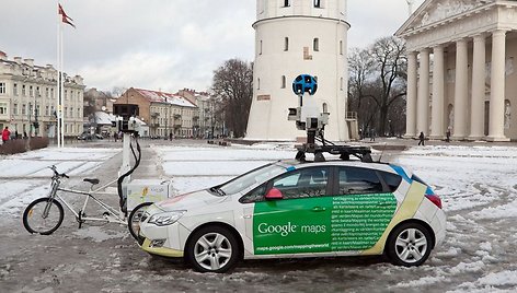 „Google Street View“ dviratis ir automobilis