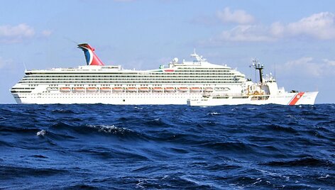 Dreifuojantis kruizinis laivas &bdquo;Carnival Triumph&ldquo; 
