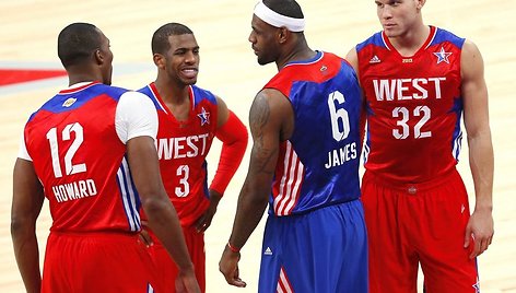 Dwightas Howardas, Chris Paulas, LeBronas Jamesas ir Blakeas Griffinas