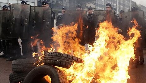 Protestas prie &bdquo;Goodyear Dunlop&ldquo; bustinės Prancūzijoje